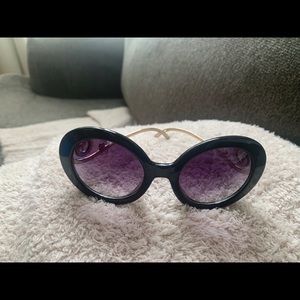 Oversized Sunglasses - black & gold